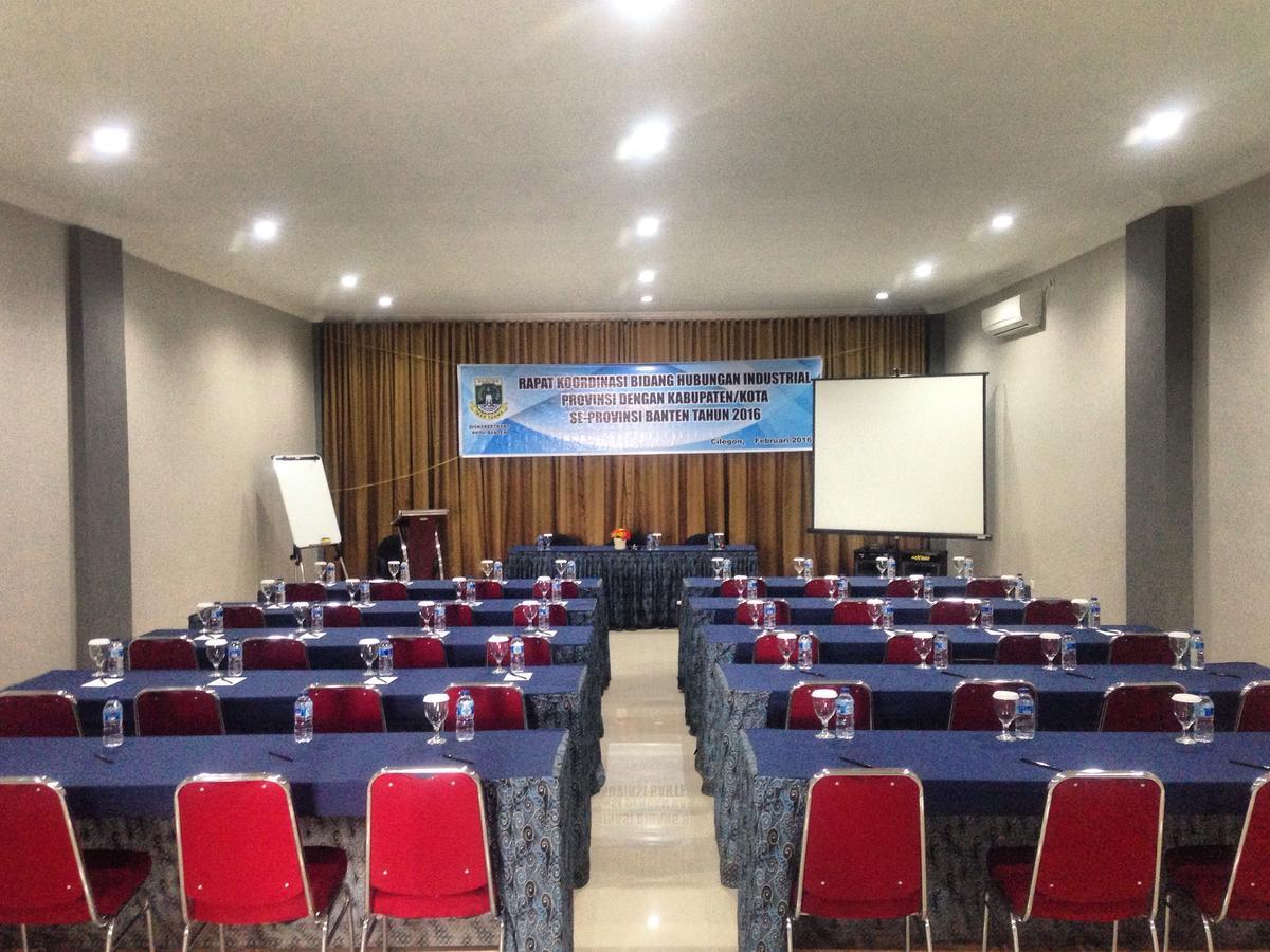 Hotel Arisu Serang