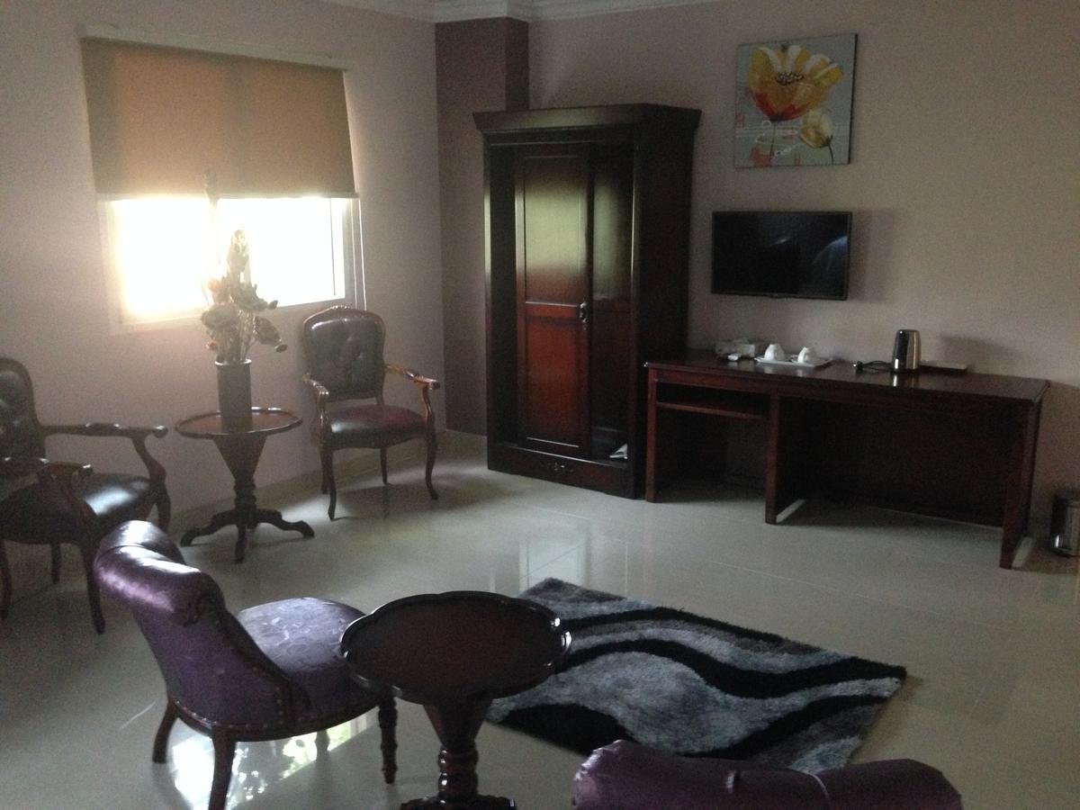 Arisu Hotel